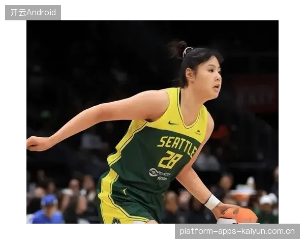 女篮3大核心现状曝光：李月汝打3份工、李梦秀恩爱当老板、韩旭放弃WNBA——中国女篮的“秘密花园”